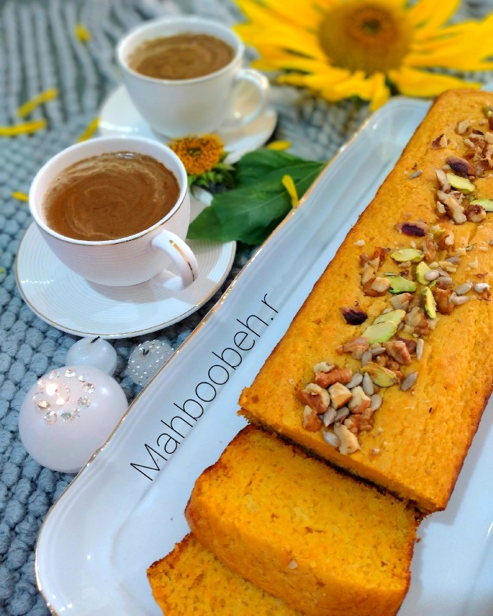 عکس کیک کدو حلوایی زنجبیلی