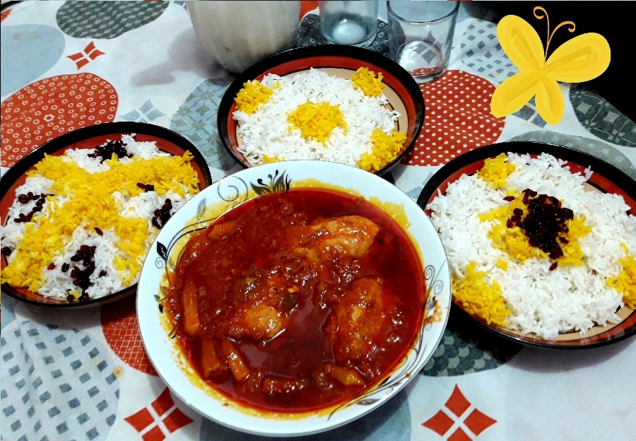 عکس زرشک پلو با خوراک مرغ