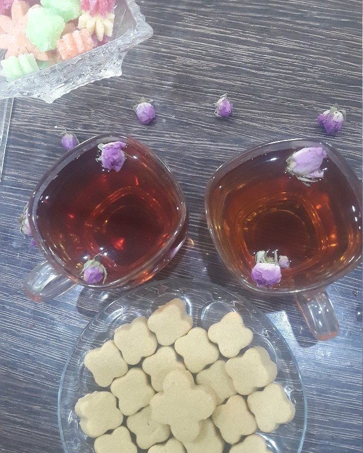عکس چای با عطر گل محمدی