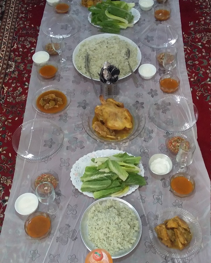 عکس مرغ شکم پر برنج شویدی جاتون سبز دوستان