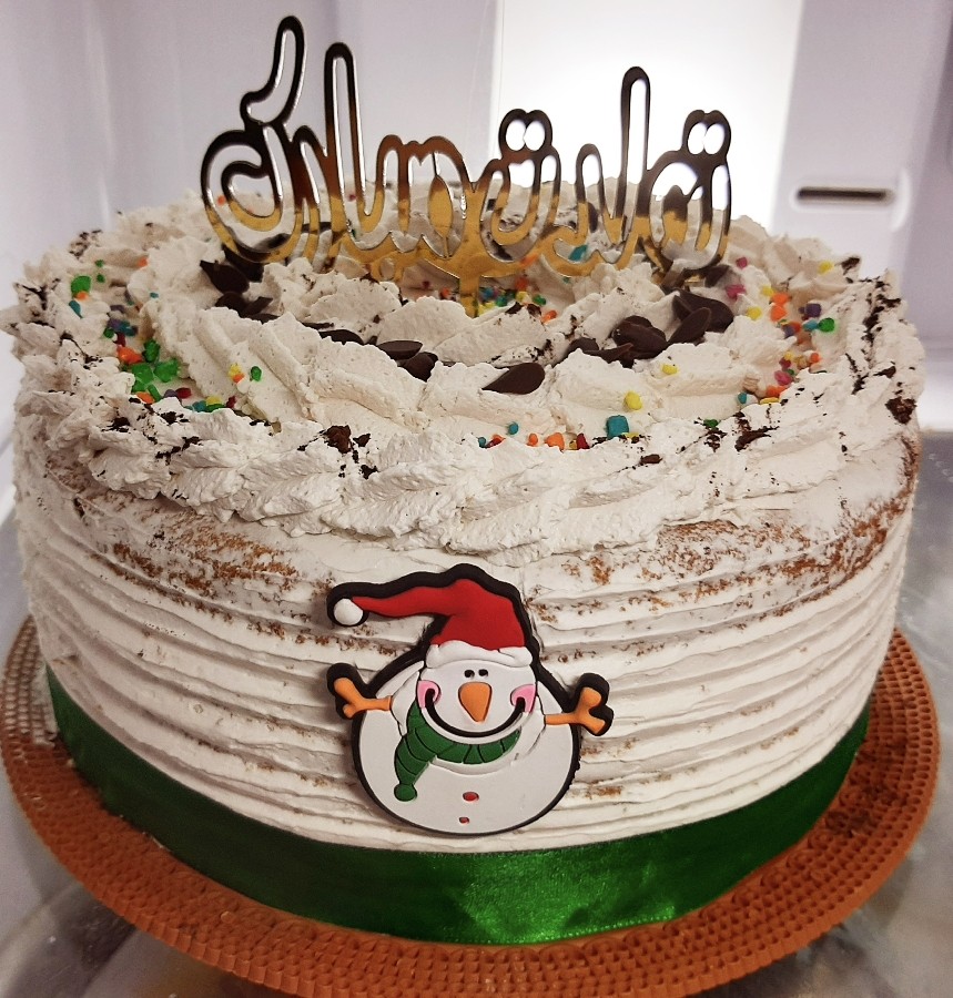 اینم کیک به مناسبت تولد خواهرشوهر عزیزم درست کردم?
