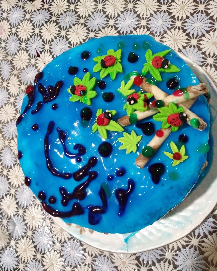 عکس کیک تولد با ژله بریلو