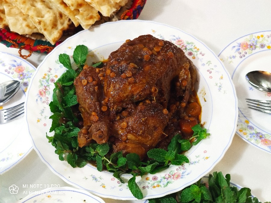 مرغ شکم پر عربی