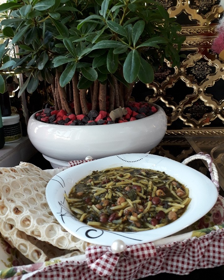 عکس ناهارونه خوشمزه امروز...آش رشته...??