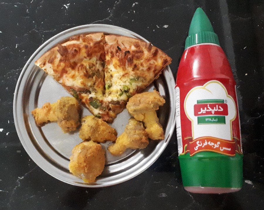 اینم قارچ سوخاری و پیتزای خوشمزه من که خانواده اجازه ندادن چیزی باقی بمونه ?? پاپی جون قبول کن تروخدا??