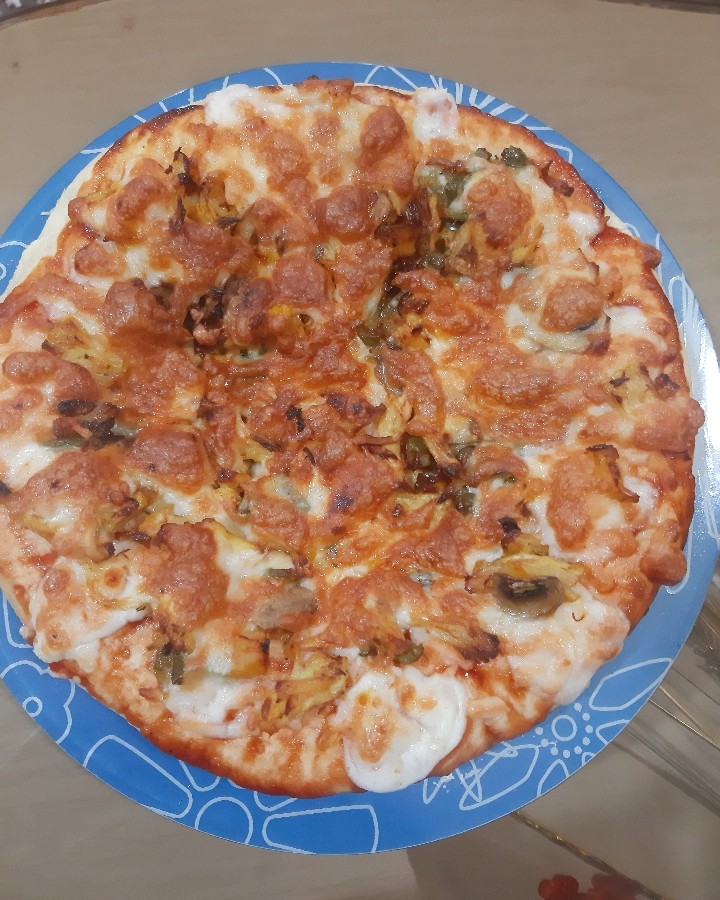 پیتزای مرغ و قارچ