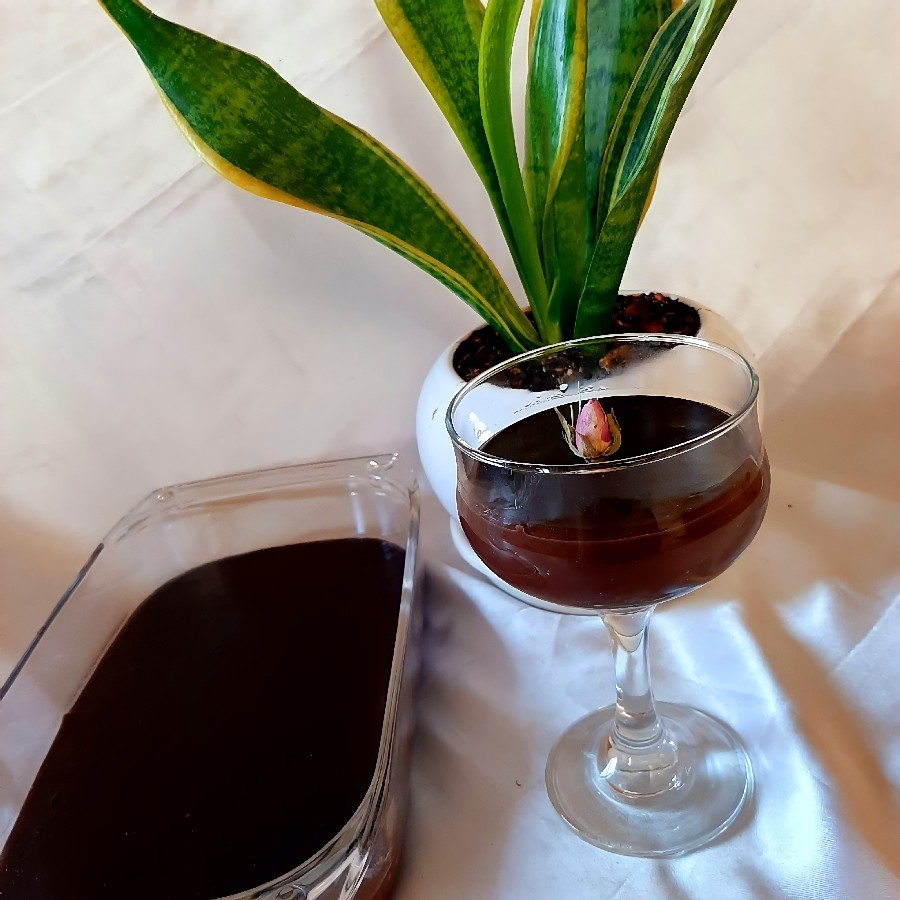 دسر شکلاتی (مشکوفی شکلاتی)