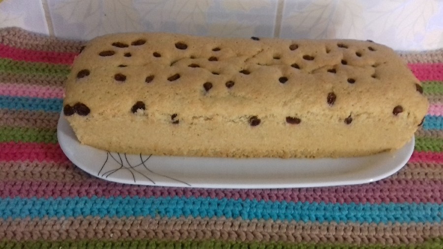 عکس کیک کشمش و گردو با آرد نانوایی