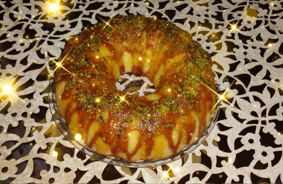 عکس سلام دوستای گلم /امدم با کیک پرتقالی 