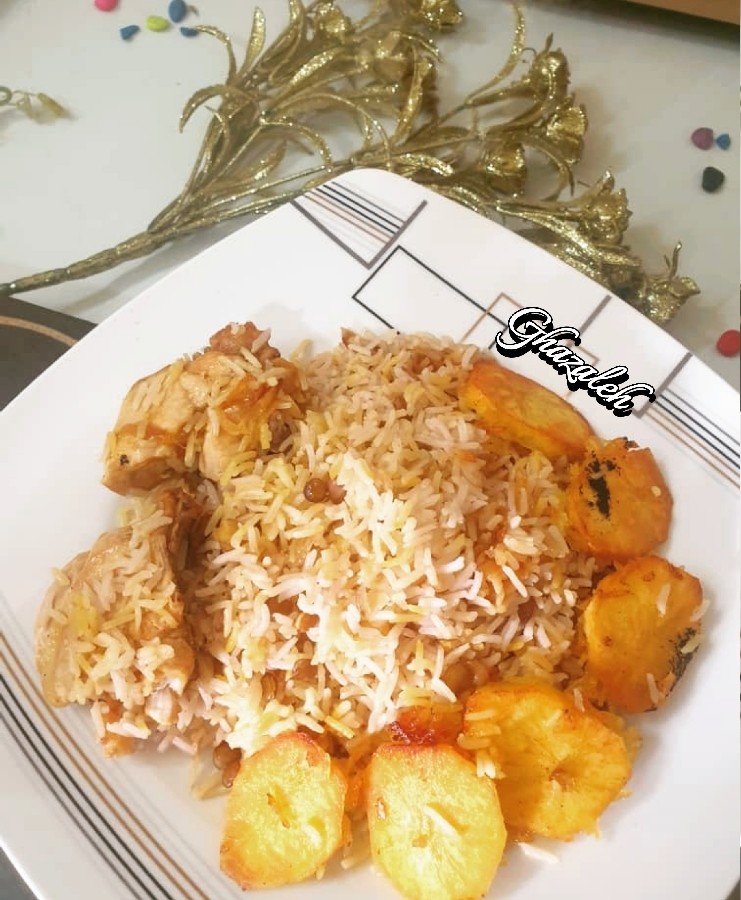 عدس پلو و مرغ