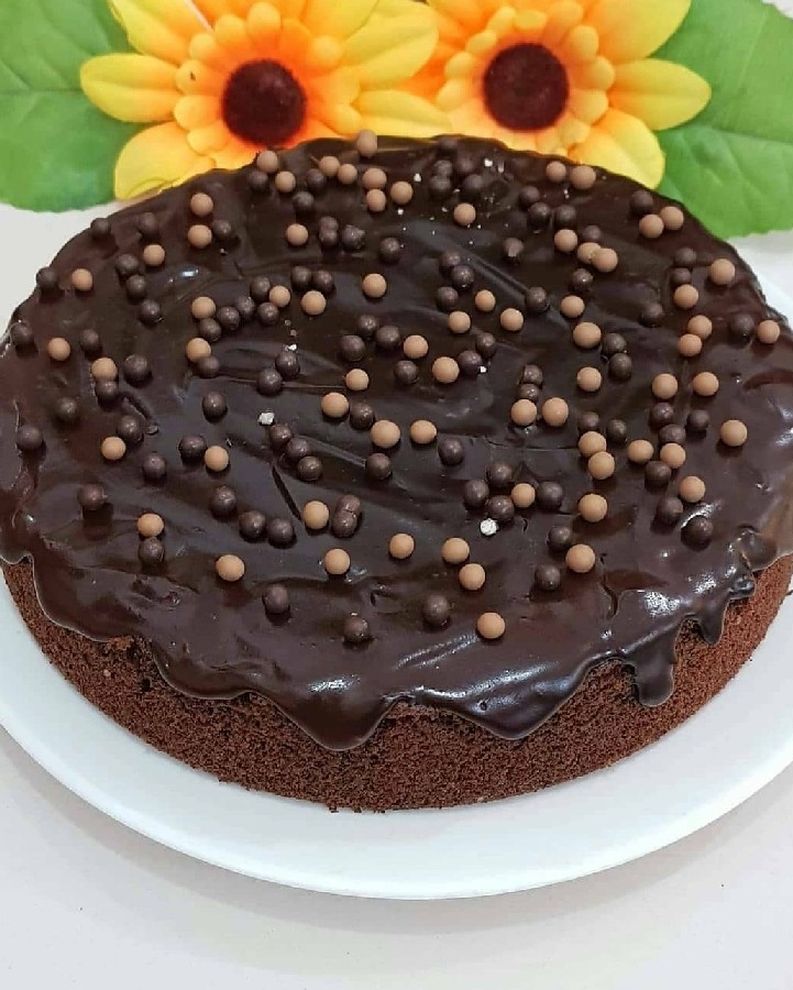 کیک شکلاتی با روکش گاناش 