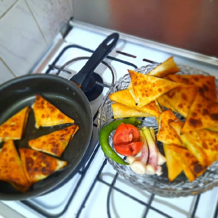 عکس چالش غذای روی گاز مامان مهستی و مهیاس