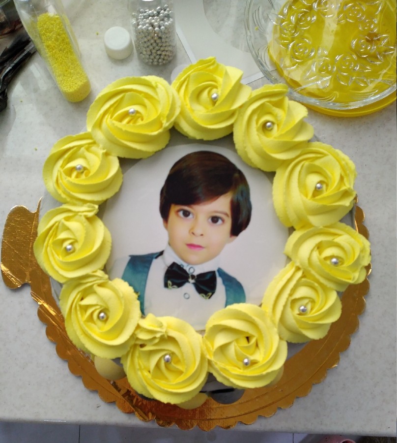 عکس اولین کیک سفارشی برای یک پسر دوست داشتنی 
ب وزن۳۸۰۰ گرم