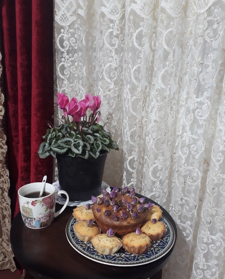عکس کیک یزدی در توستر 