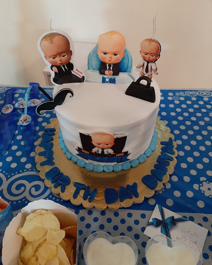 عکس و اینم از عکس کیک و میزتولد پسرم (جونم و عمرم)