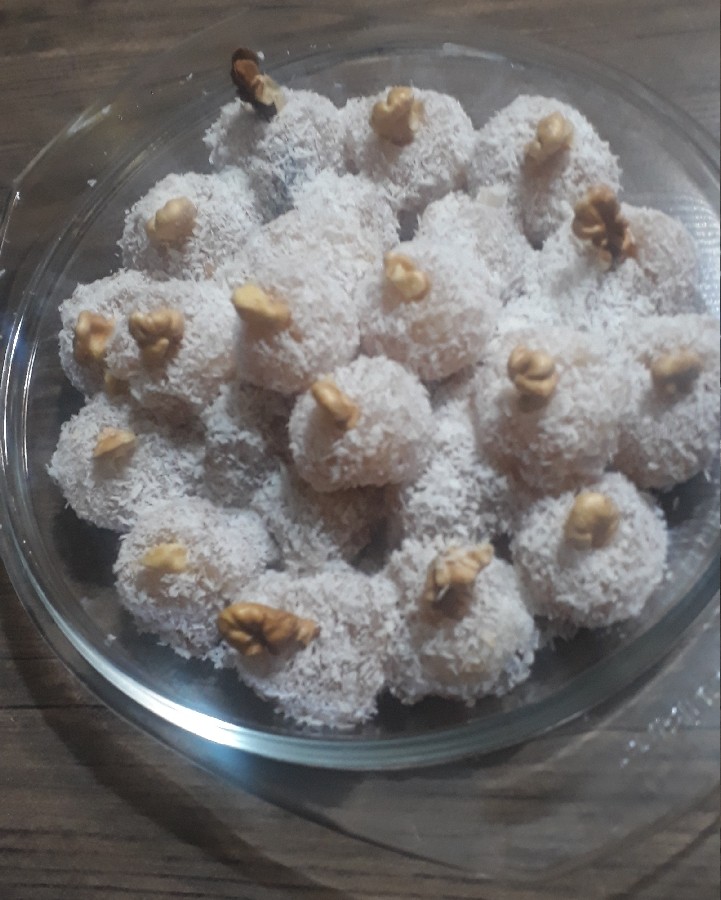 کیک و شیرینی