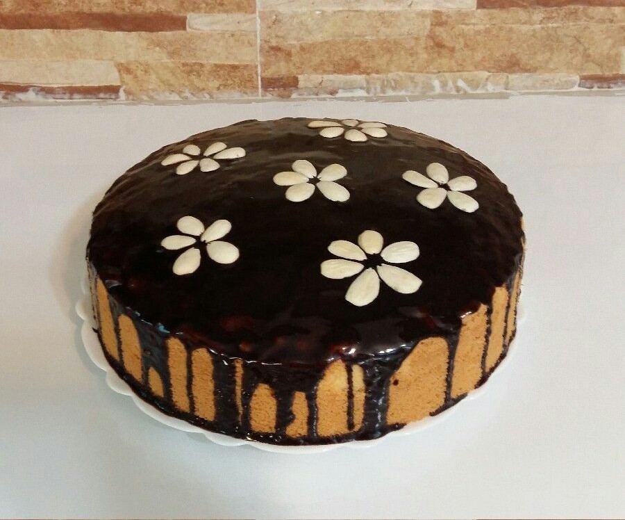 کیک ساده با رویه شکلات