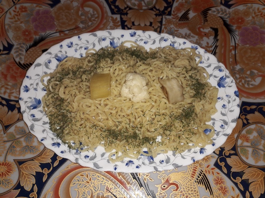 نوداِلیت با طعم مرغ