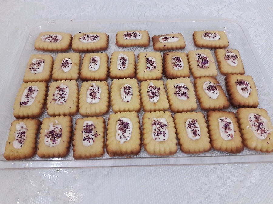 عکس اینم شیرینی های عید من ..نوروز ۱۴۰۰ 