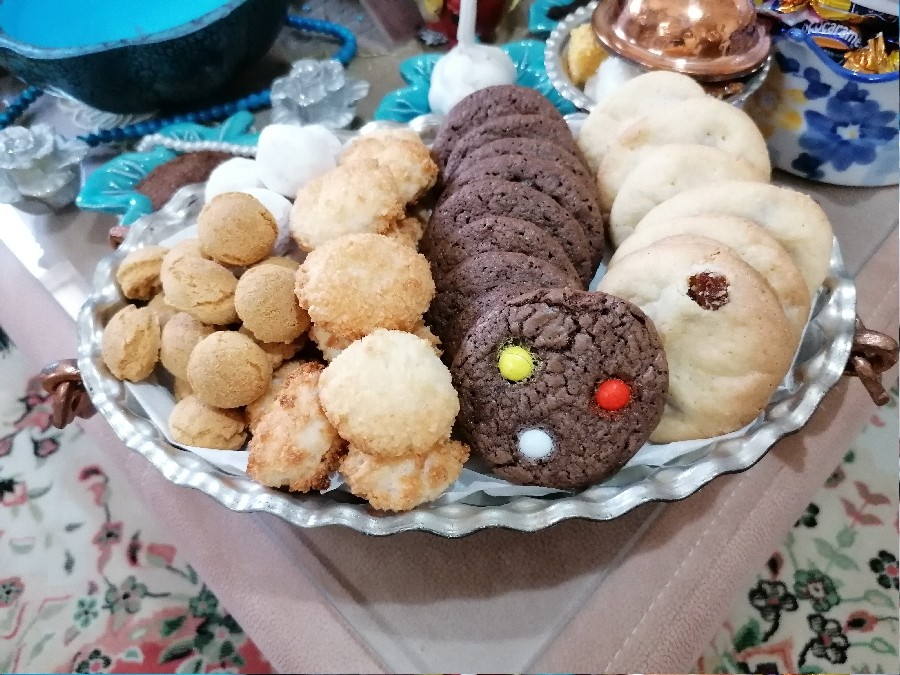 عکس نوروز 1400 مبارک شیرینی عید من 