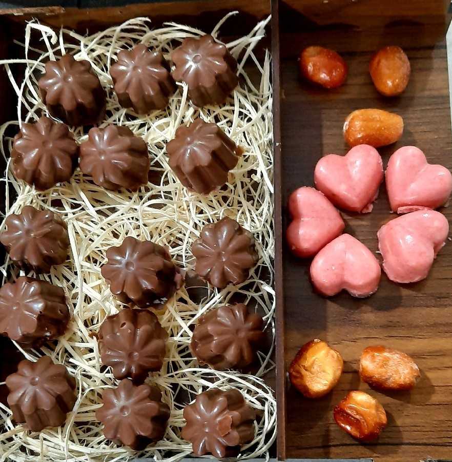 عکس شکلات نارگیلی هفت سین
۱۴۰۰