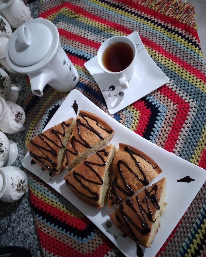 عکس سلااام به دوستای گلم خوبین فرا رسیدن ماه میهمانی خدا رو بهتون تبریک میگم ? کیک شش تخم مرغی موزی من