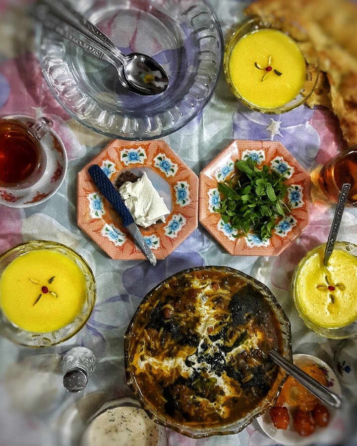 عکس اینم اولین سفره افطار سال ۱۴۰۰