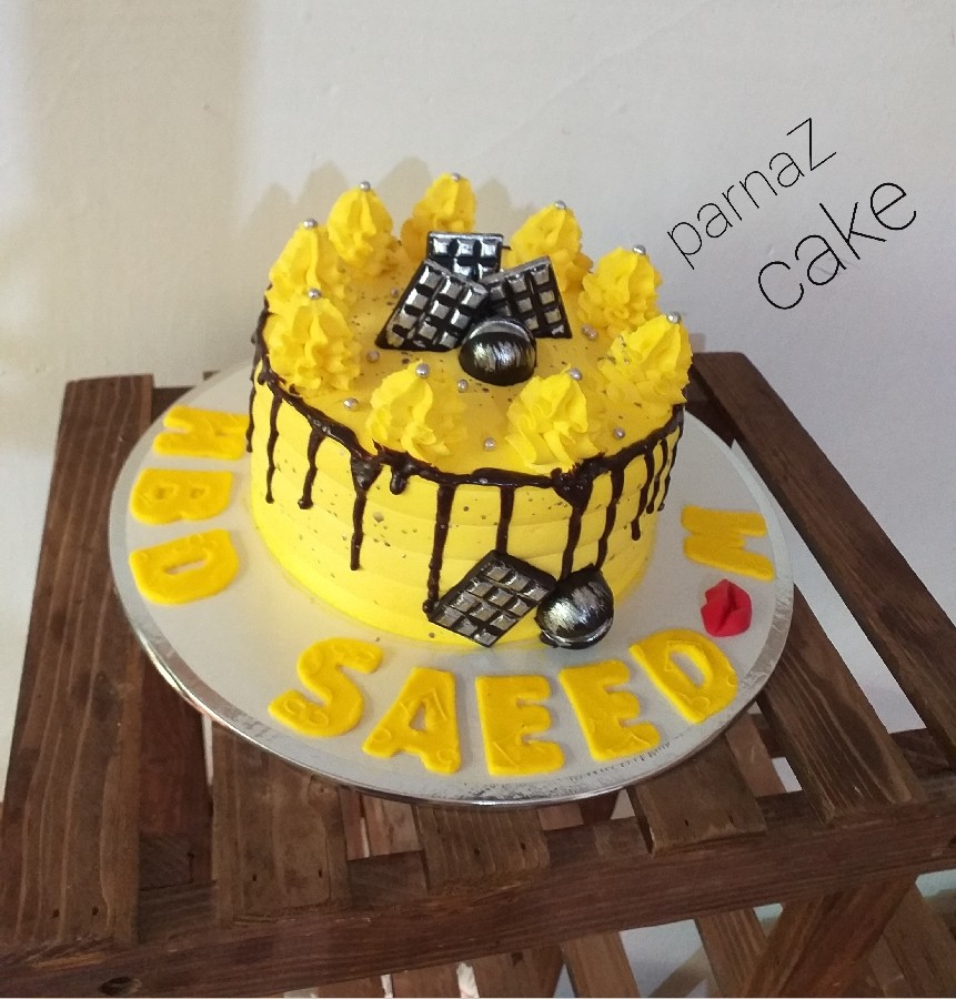 عکس کیک تولد زرد 