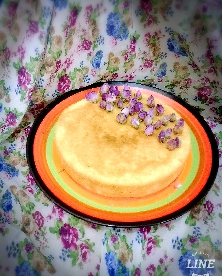 عکس کیک گلاب زعفران 