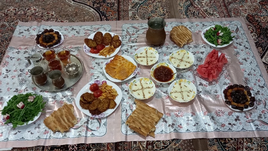 عکس سفره افطار روز دهم ماه مبارک رمضان 