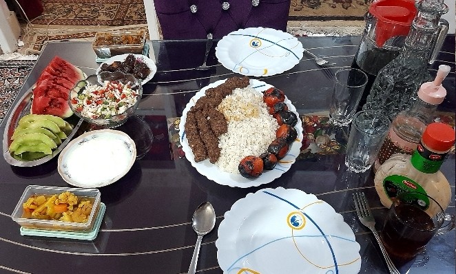 افطار دوازدهم ماه مبارک رمضان 