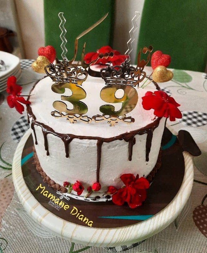 کیک تولد
