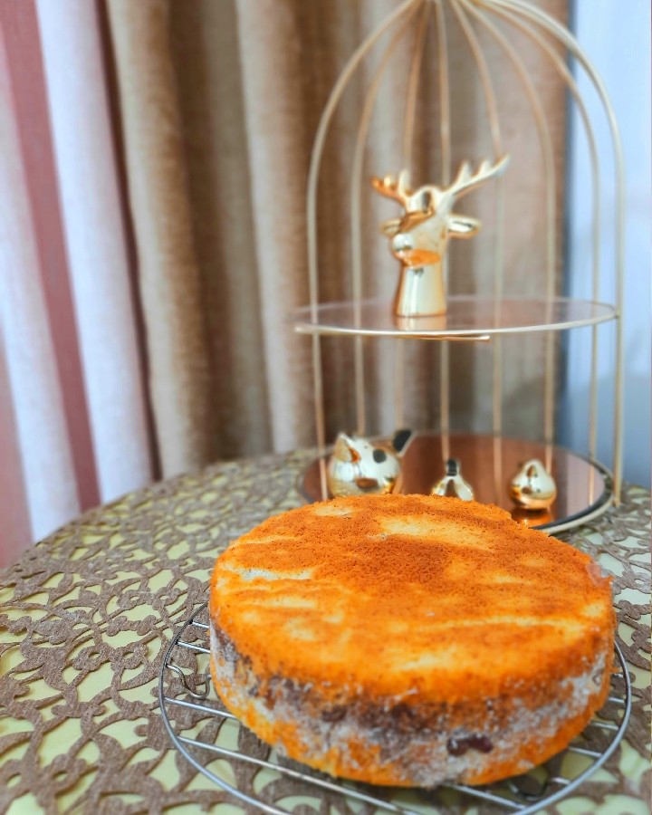 عکس کیک کشمشی نارگیلی بدون فر لطفا ورق بزنید واسه بافت و تزئینش 
