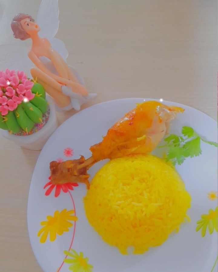 مرغ کنتاکی با برنج خیلی خوشمزه شده بود