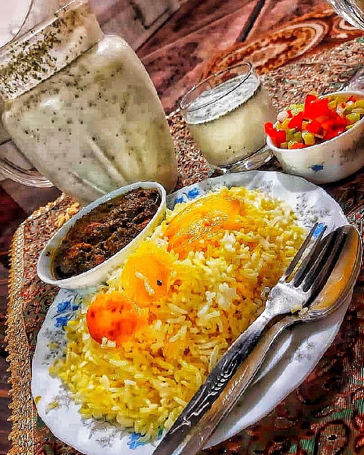 عکس خورشت قورمه سبزی (ورق بزنید لطفا)