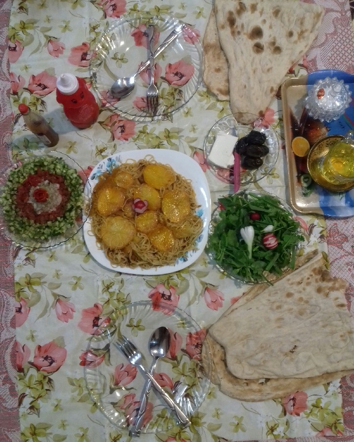 عکس افطاری دونفره روز بیست و سوم