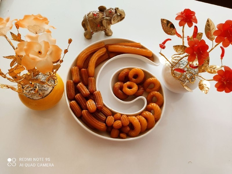 عکس زولبیا و بامیە