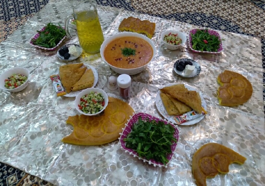 سفره ی افطاری 