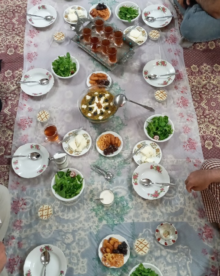 سفره افطار مهمانی روز۲۳ماه مبارک رمضان