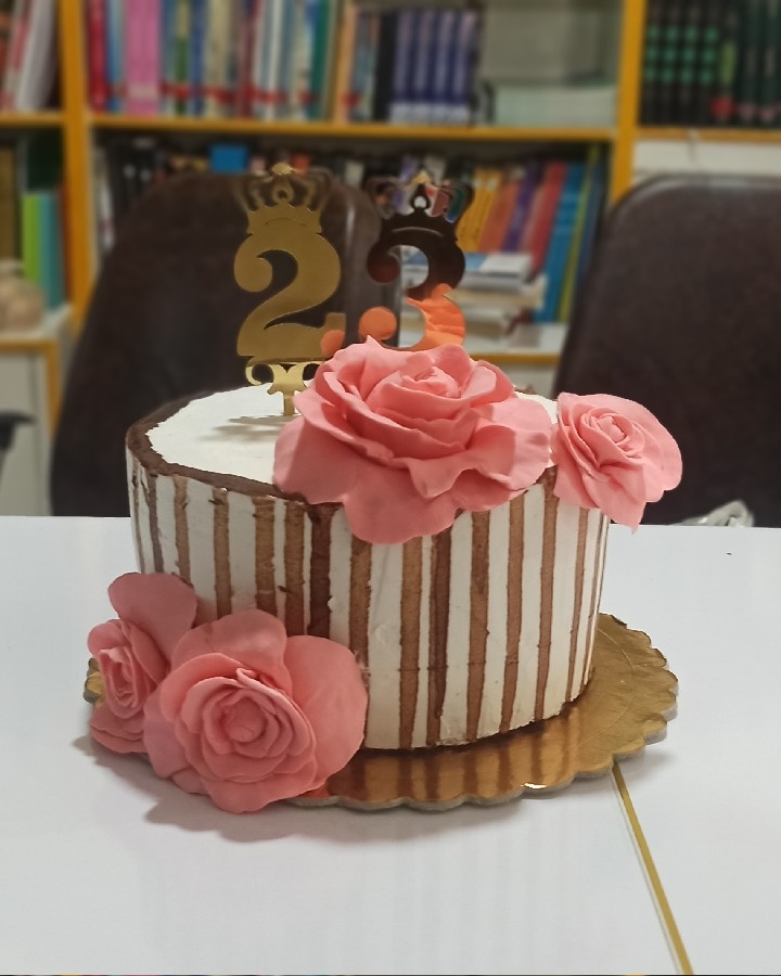 کیک اسفنجی تولد با تمام نکات
