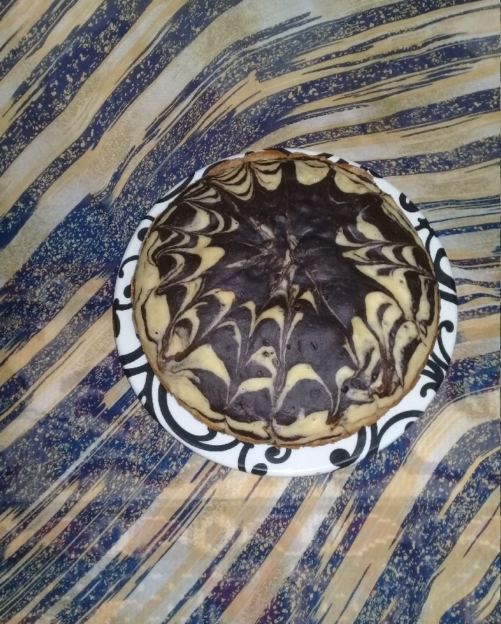 عکس کیک دورنگ (زبرا) با دستور پاپیون