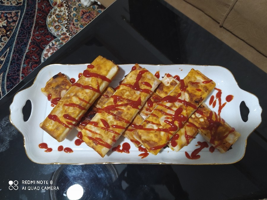 پیتزا پیراشکی  باخمیر یوفگا