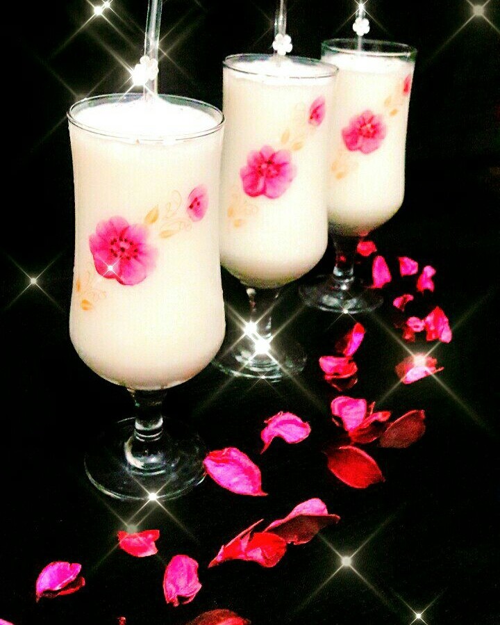عکس شیر موز خوشمزه