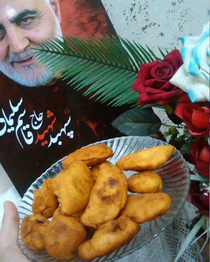 عکس اینم از نون خرمایی های من جاتون خالی?