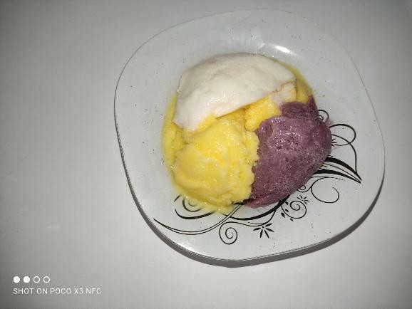 بستنی سنتی سه رنگ من درست کن 