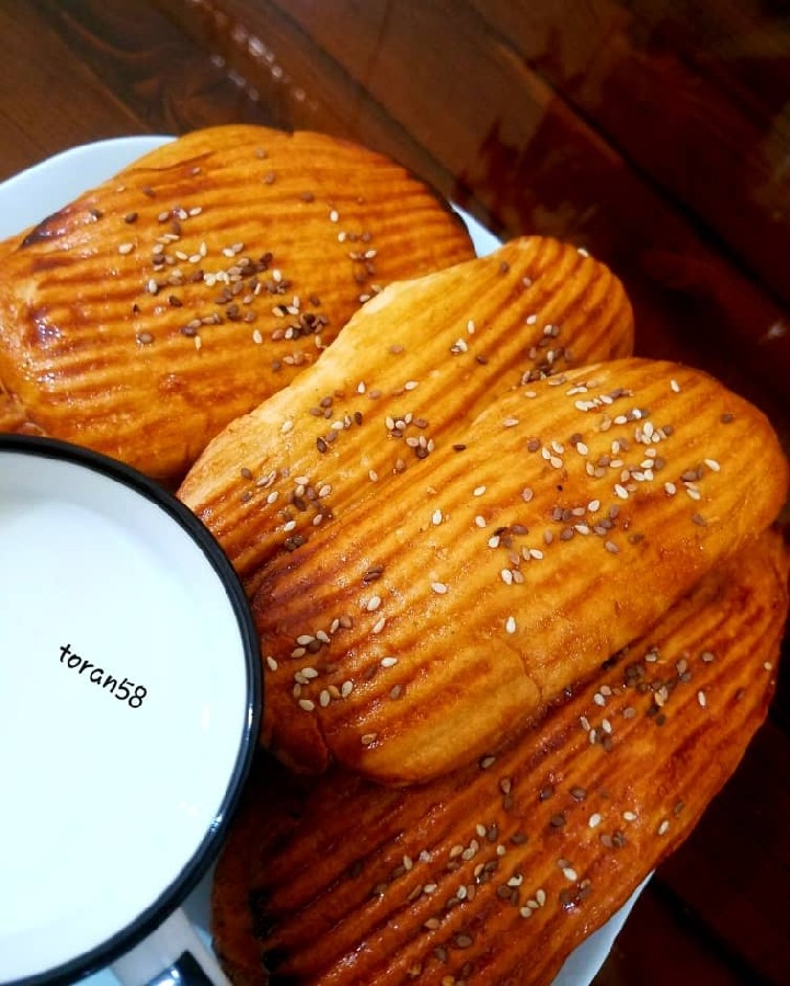 عکس نان با رومال شیره خرما