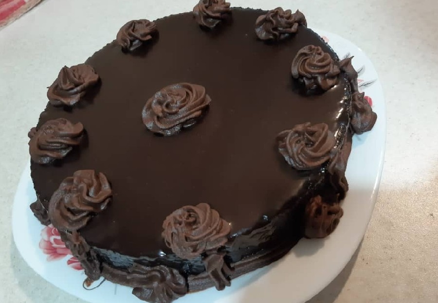 کیک خیس با گاناش شکلاتی