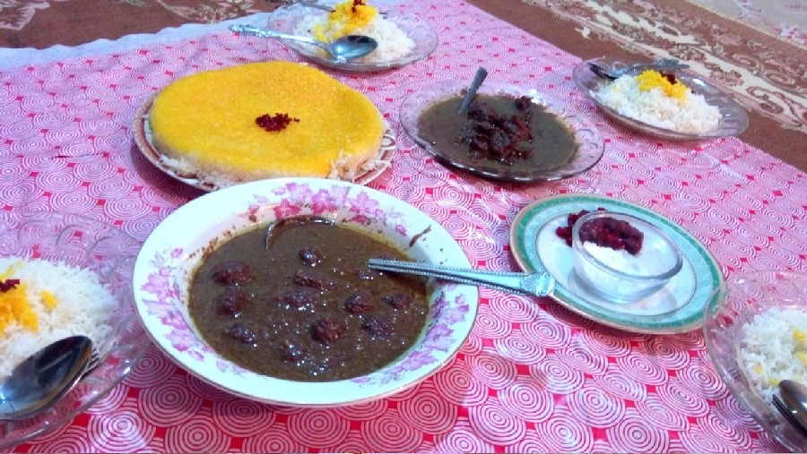 عکس فسنجون مرغ و گوشت