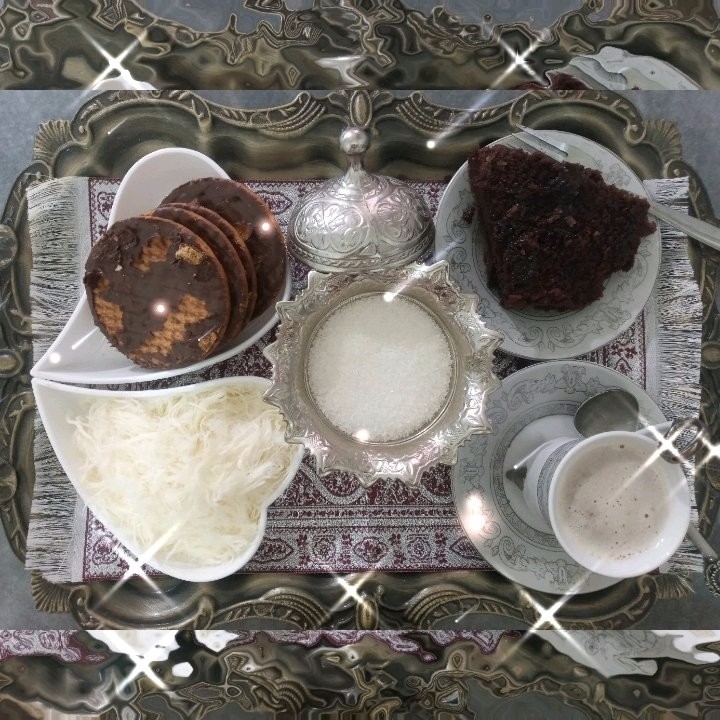 عکس عصرانه کیک پشمک نسکافه بیسکوییت...