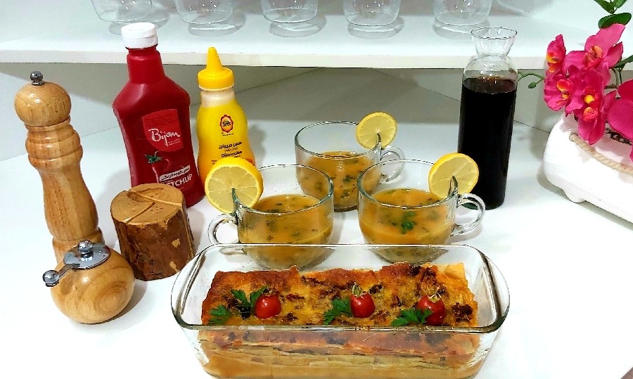 عکس سوپ جو رستورانی به همراه لازانیا لطفا ورق بزنید